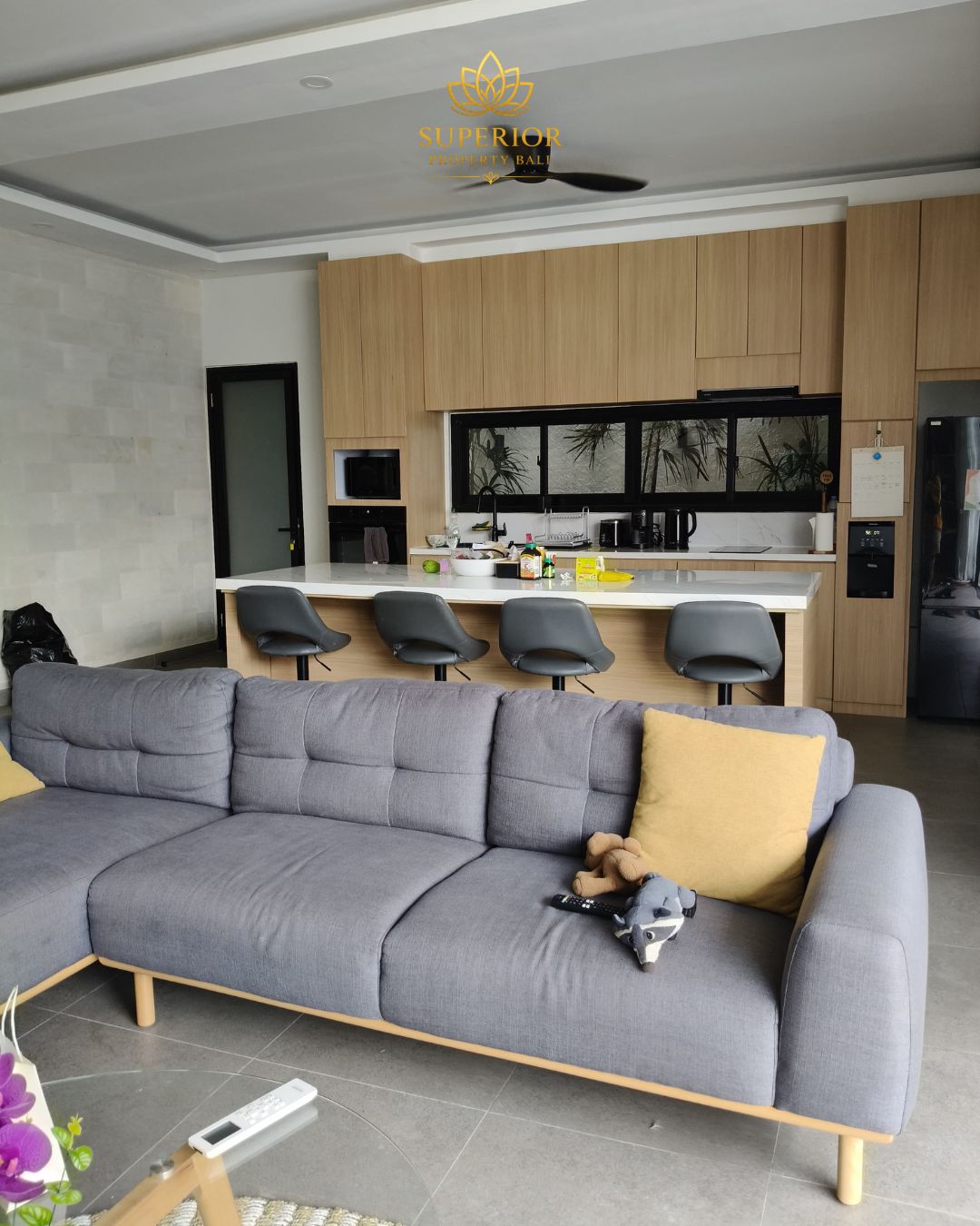 STUNNING 4 BEDROOM VILLA IN SANUR - Image 6