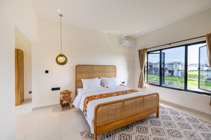 Cintya Luxury Freehold or Leasehold Investment in Padonan Canggu - Image 17