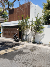 Villa For Sale in Sanur Beach Minutes walk to the Beach - Image 37